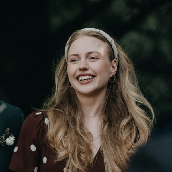 Professional photo of Raïssa Meyer